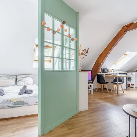 Le Petit Refuge - Mansarde Au Vert, Parking Gratuit Apartament *