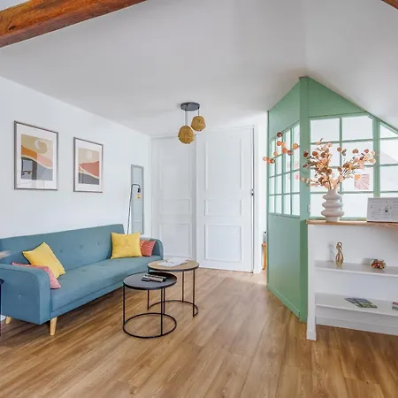 Apartament Le Petit Refuge - Mansarde Au Vert, Parking Gratuit